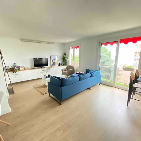 아파트 Maria's Place